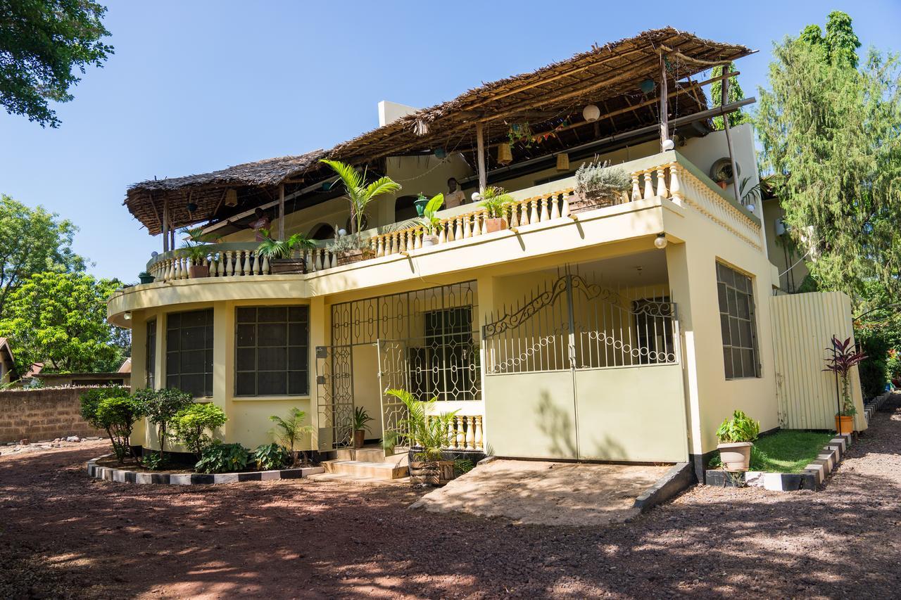 The Secret Garden Hotel Moshi Ngoại thất bức ảnh
